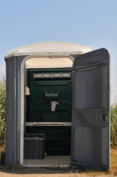 Best Portable restroom trailer rental  in Gainesville, TX